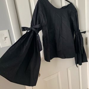 NWT Size Medium Free People bell sleeve black top